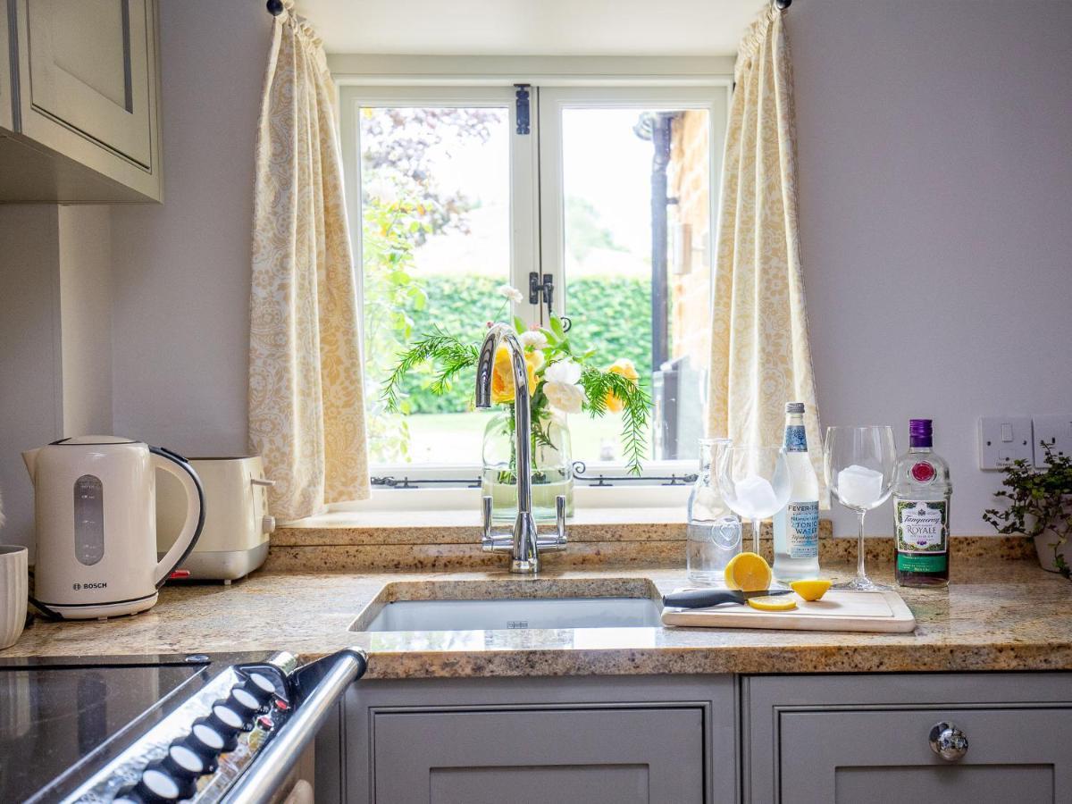 Climbing Rose Cottage - Dog Friendly - Peaceful Cotswold Cottage Adlestrop Exteriér fotografie